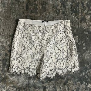 Zara Laces shorts(Medium)